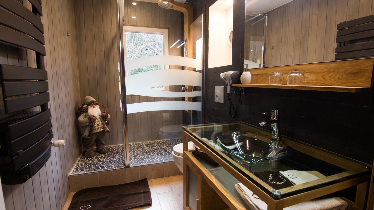 Photo of Bathroom in Collonges-sous-Saleve