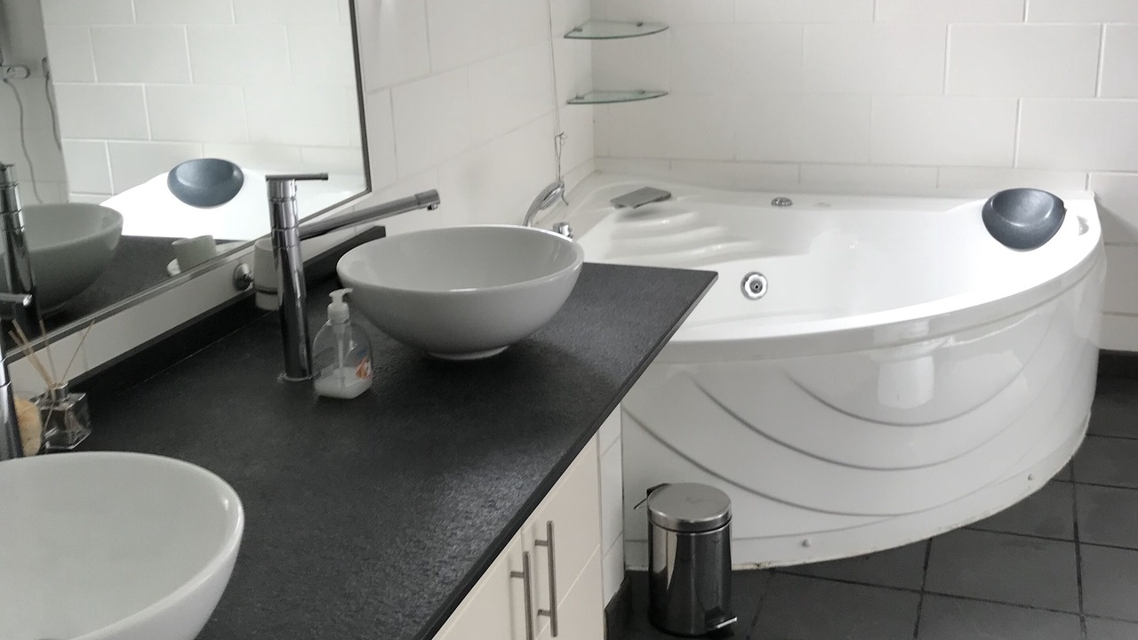 Photo of Bathroom in New Golden Mile