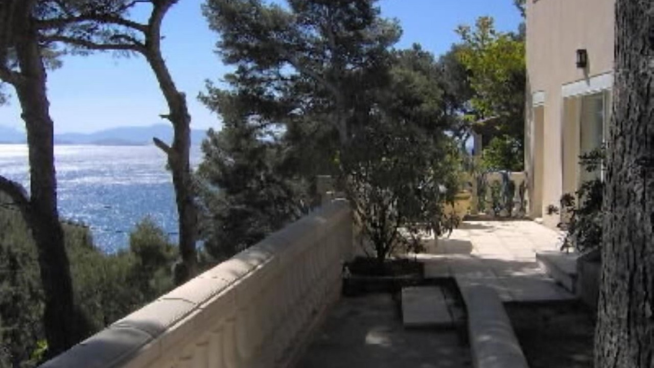 Photo of Outdoor in Ensues-la-Redonne
