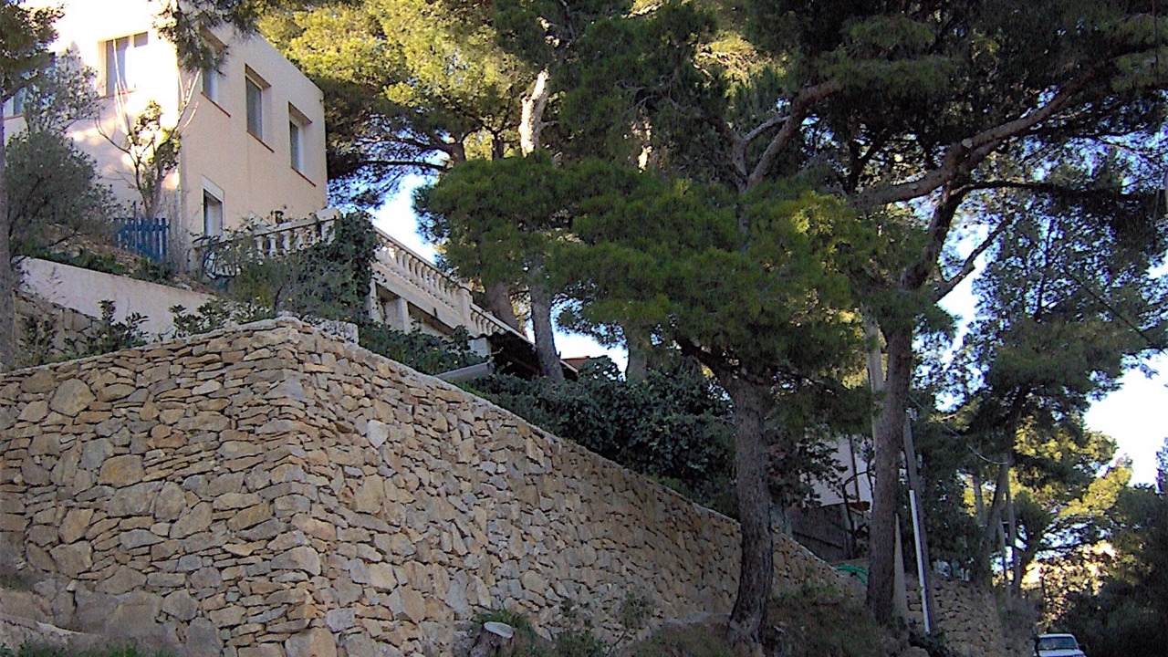 Photo of Outdoor in Ensues-la-Redonne