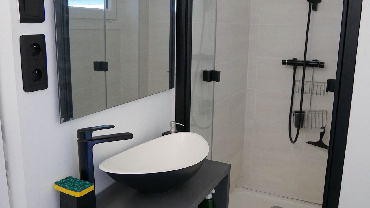 Photo of Bathroom in Ensues-la-Redonne