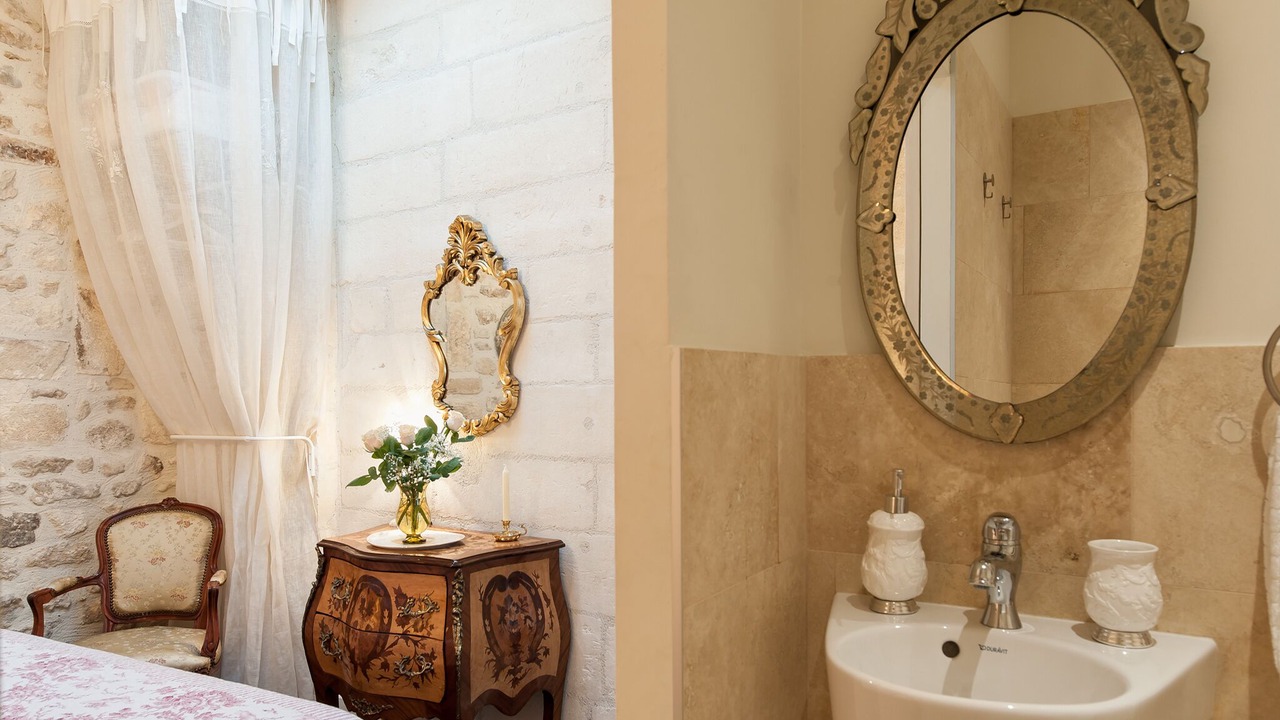 Photo of Bathroom in St.-Remy-de-Provence