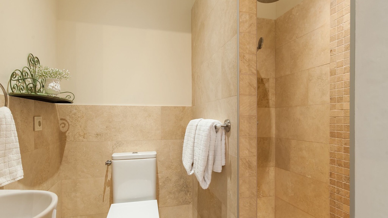 Photo of Bathroom in St.-Remy-de-Provence