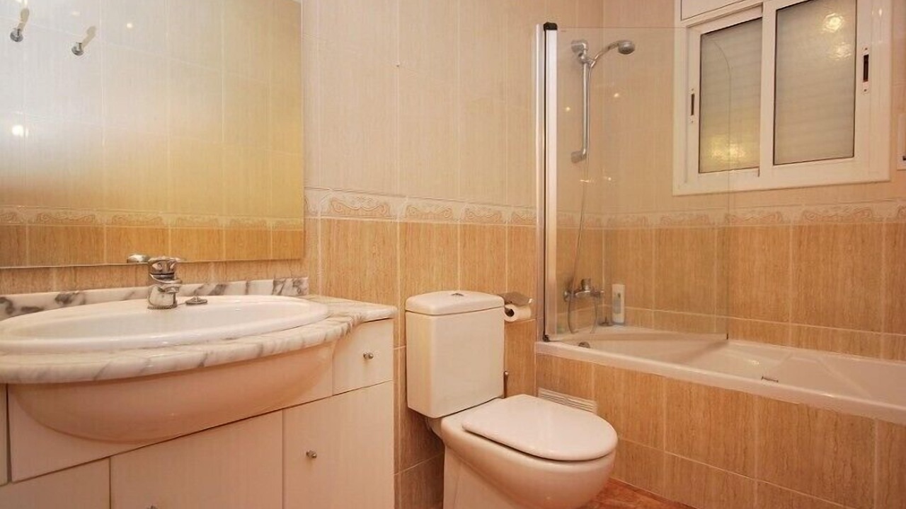 Photo of Bathroom in Lloret Blau