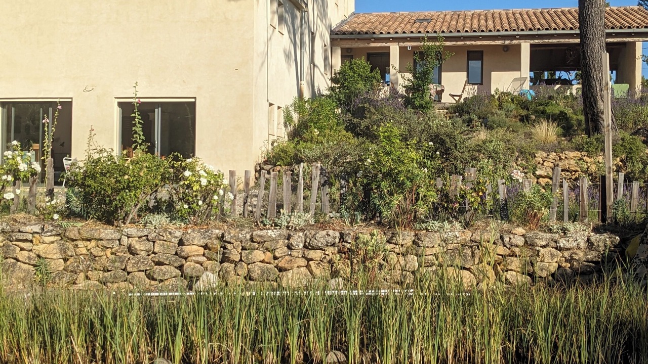 Photo of Outdoor in Jouques