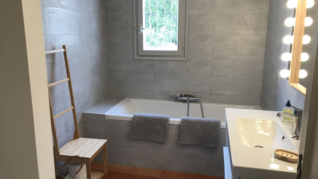 Photo of Bathroom in Bonnieux