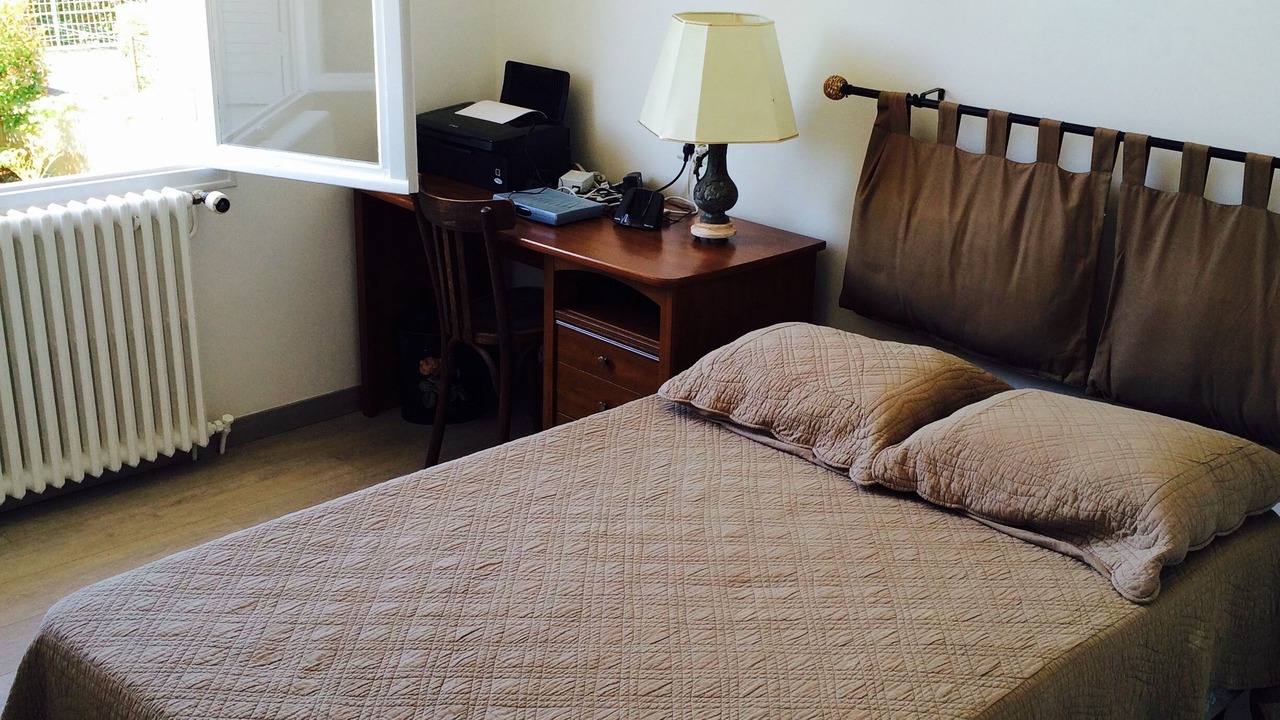Photo of Bedroom in L'Isle-sur-la-Sorgue