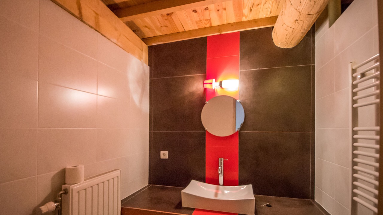 Photo of Bathroom in Colombier-le-Vieux