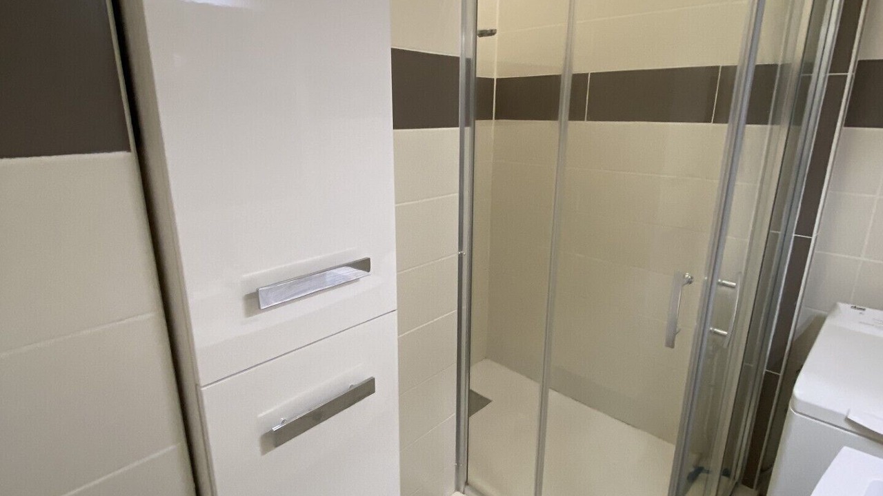 Photo of Bathroom in Couronne Urbaine
