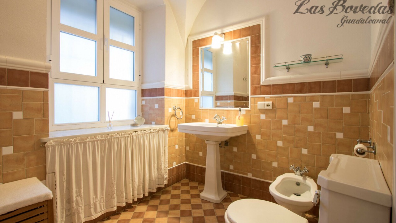 Photo of Bathroom in Guadalcanal