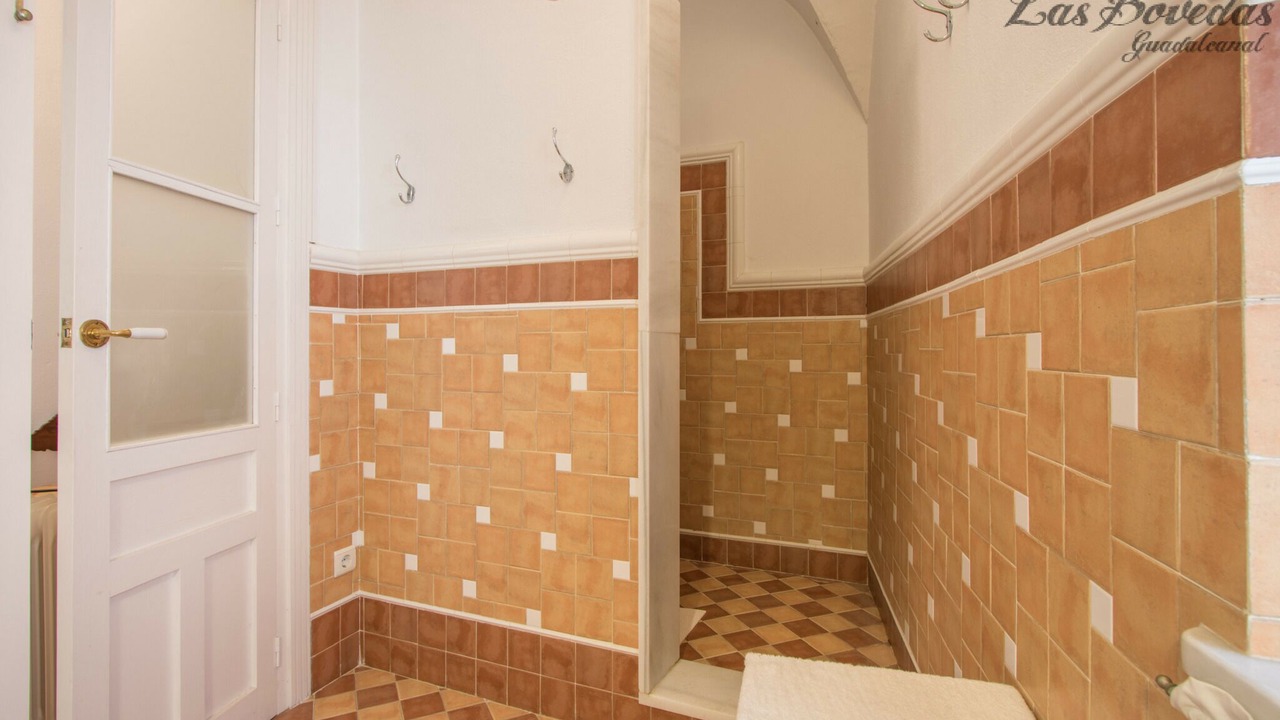 Photo of Bathroom in Guadalcanal