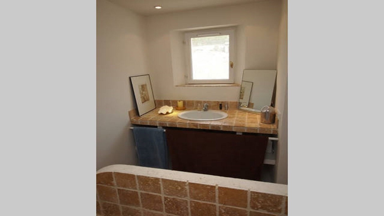 Photo of Bathroom in Cereste