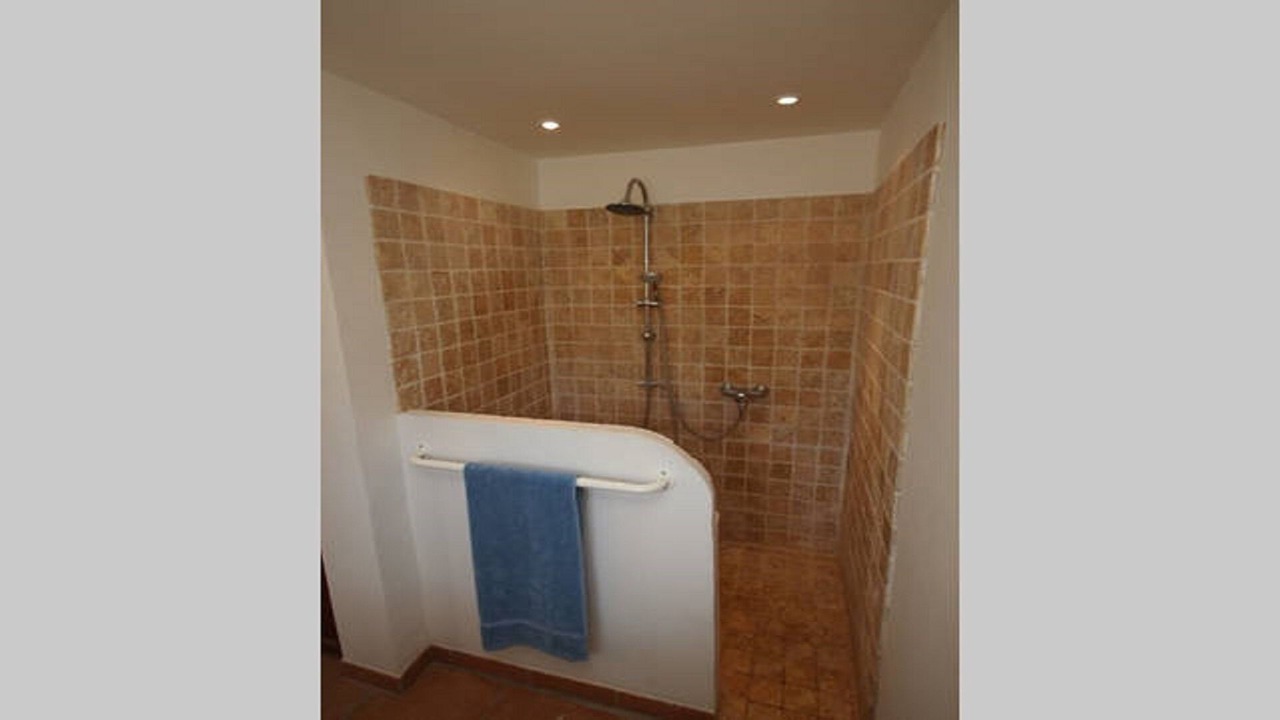 Photo of Bathroom in Cereste