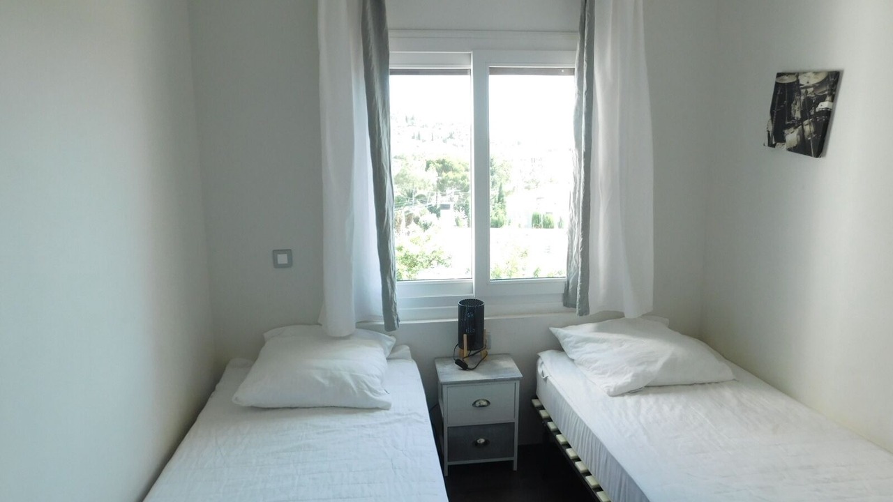 Photo of Bedroom in Roses Town Center