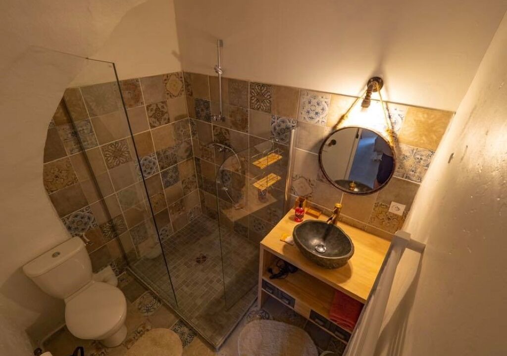 Photo of Bathroom in Saint-Andre-de-Roquepertuis