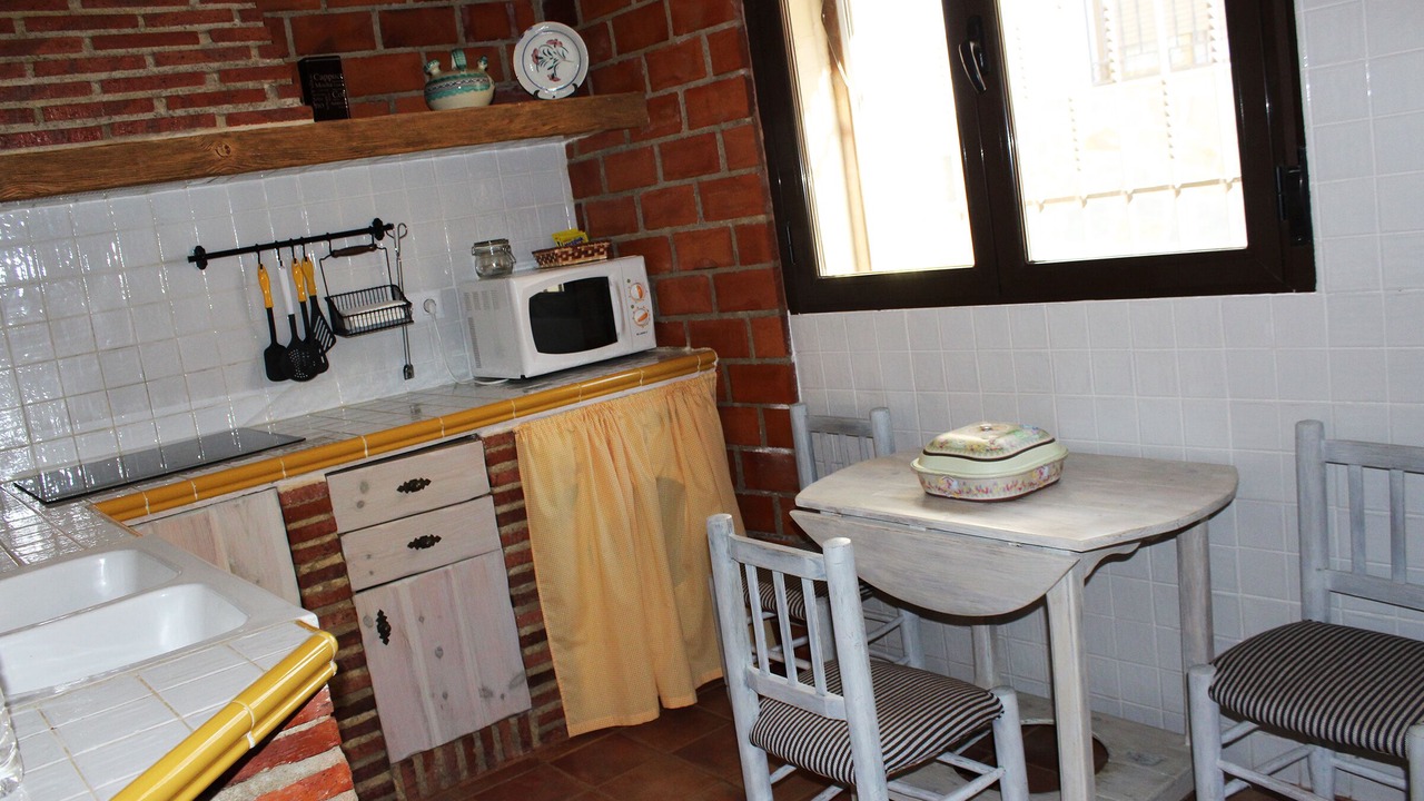 Photo of Kitchen in Valdelacasa de Tajo