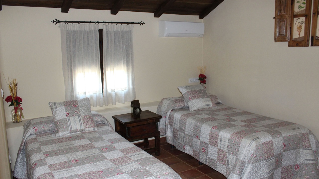 Photo of Bedroom in Valdelacasa de Tajo