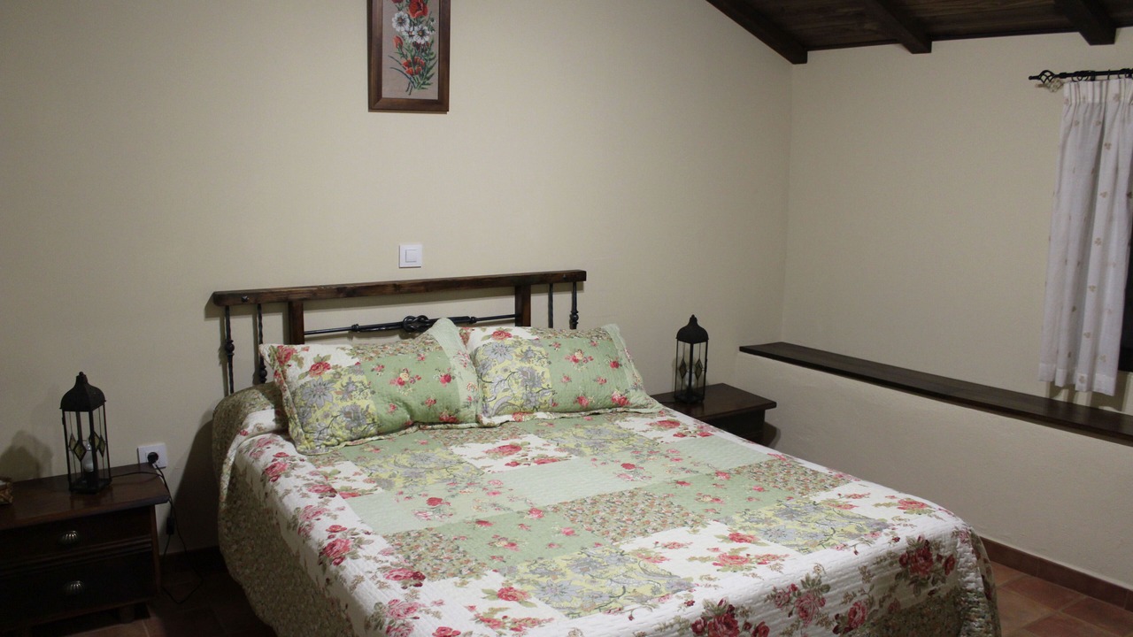 Photo of Bedroom in Valdelacasa de Tajo