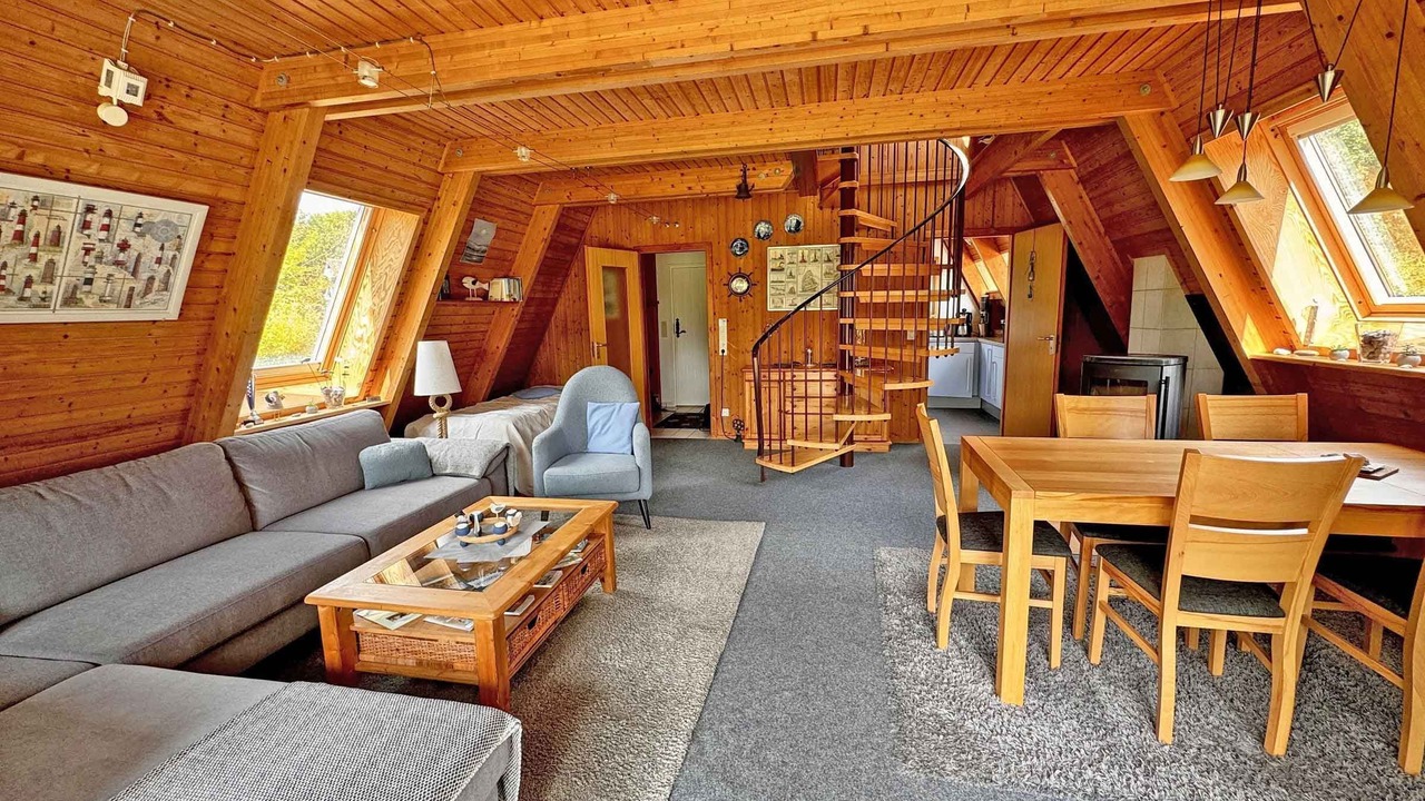 Photo of Livingroom in Damp