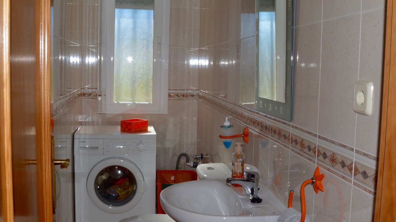 Photo of Bathroom in Saceda-Trasierra