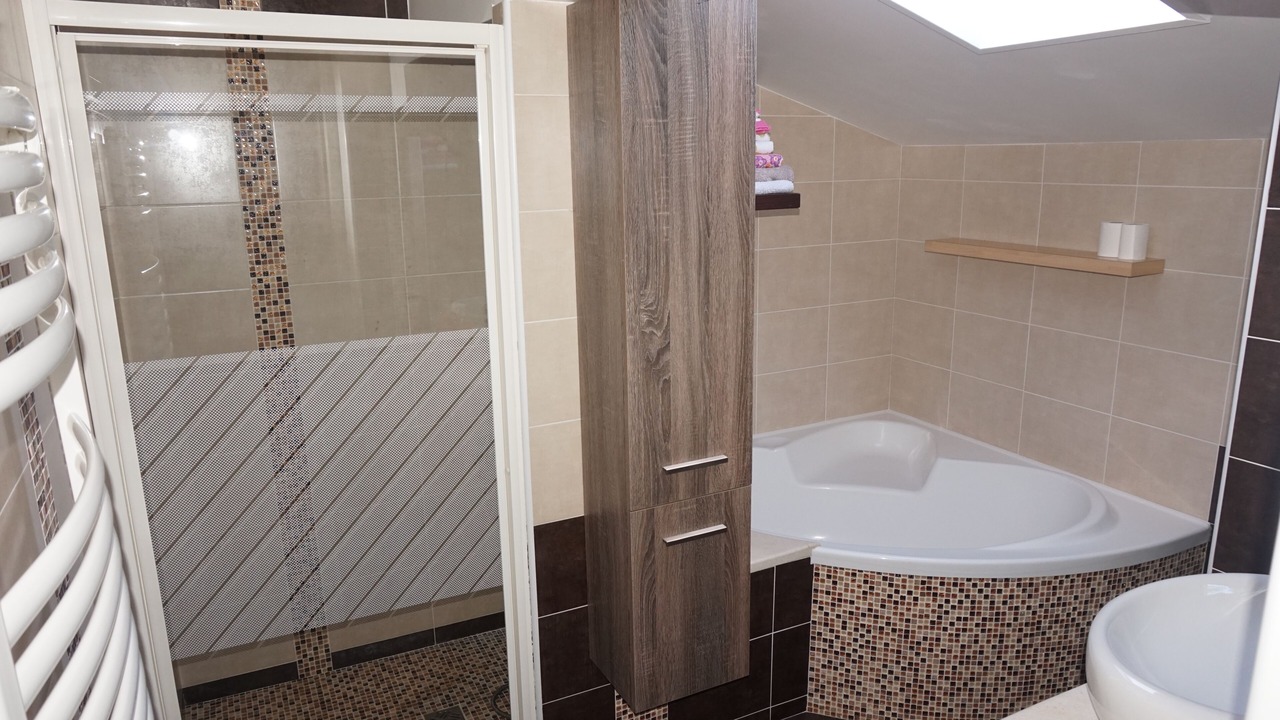 Photo of Bathroom in Bellegarde