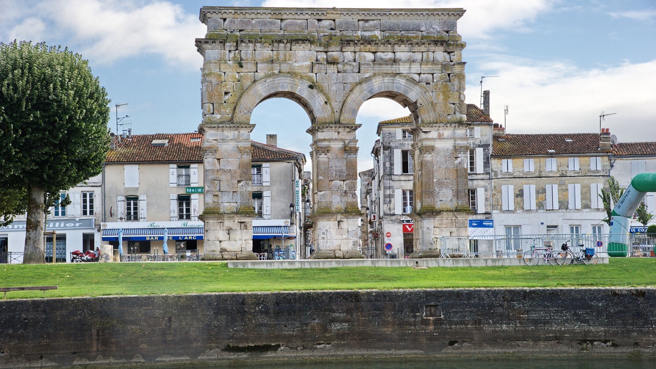 Photo of Others in Saintes