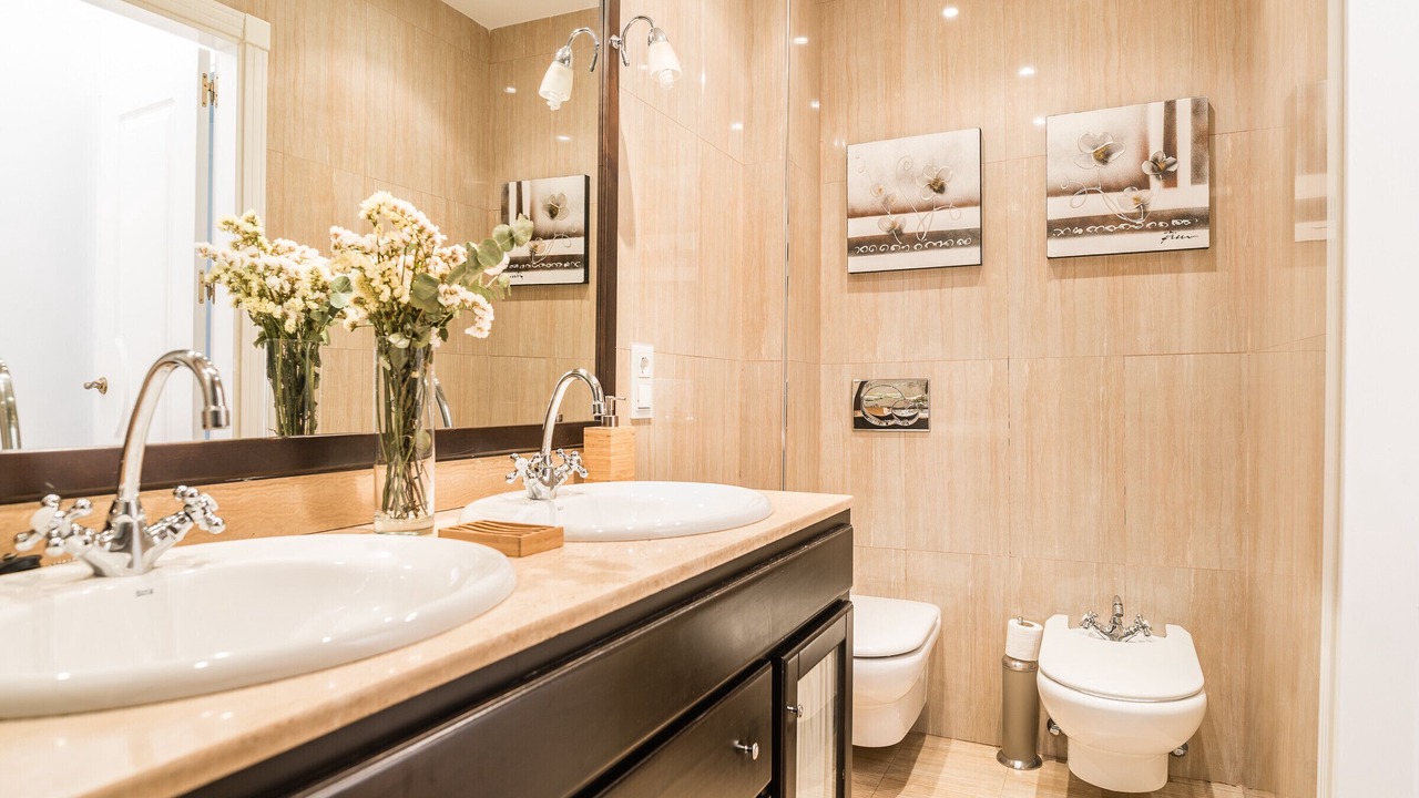 Photo of Bathroom in Embajadores