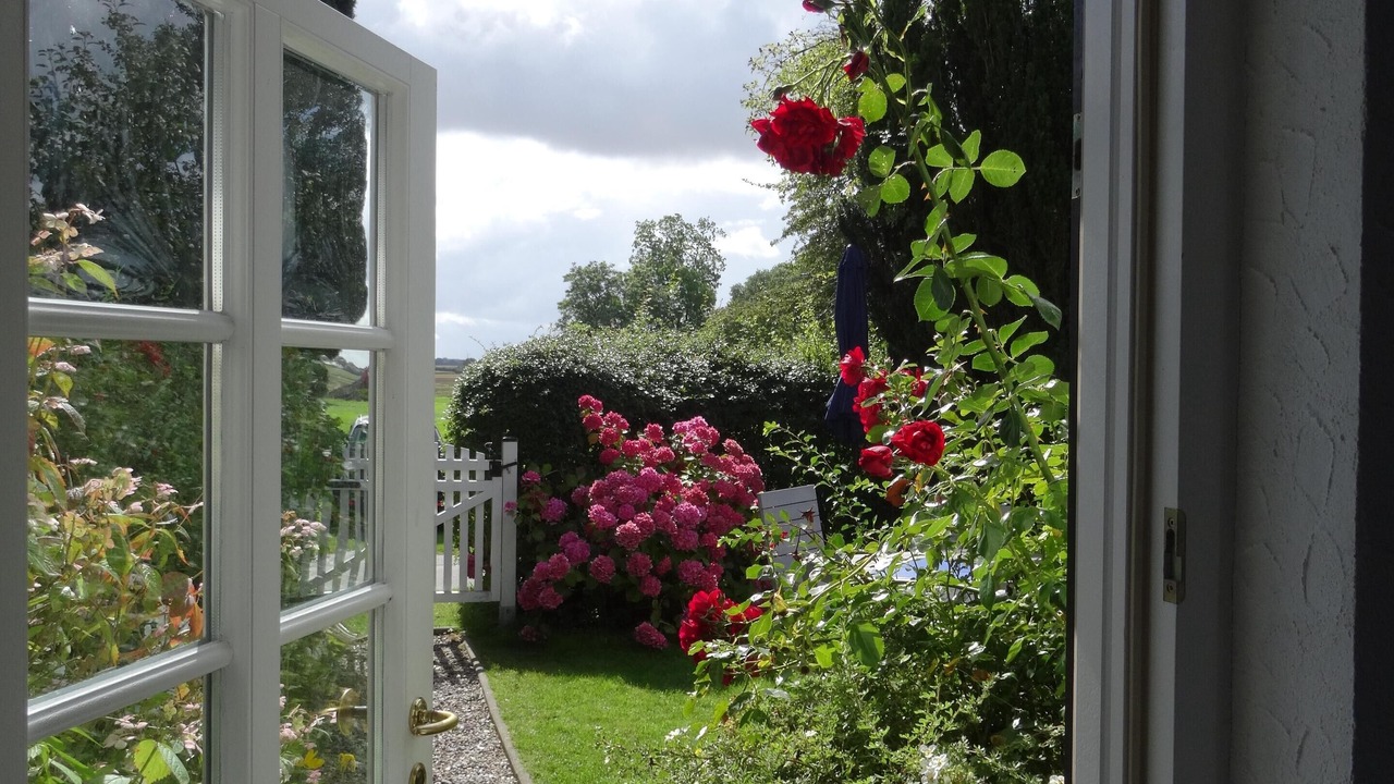 Photo of Others in Pommerby