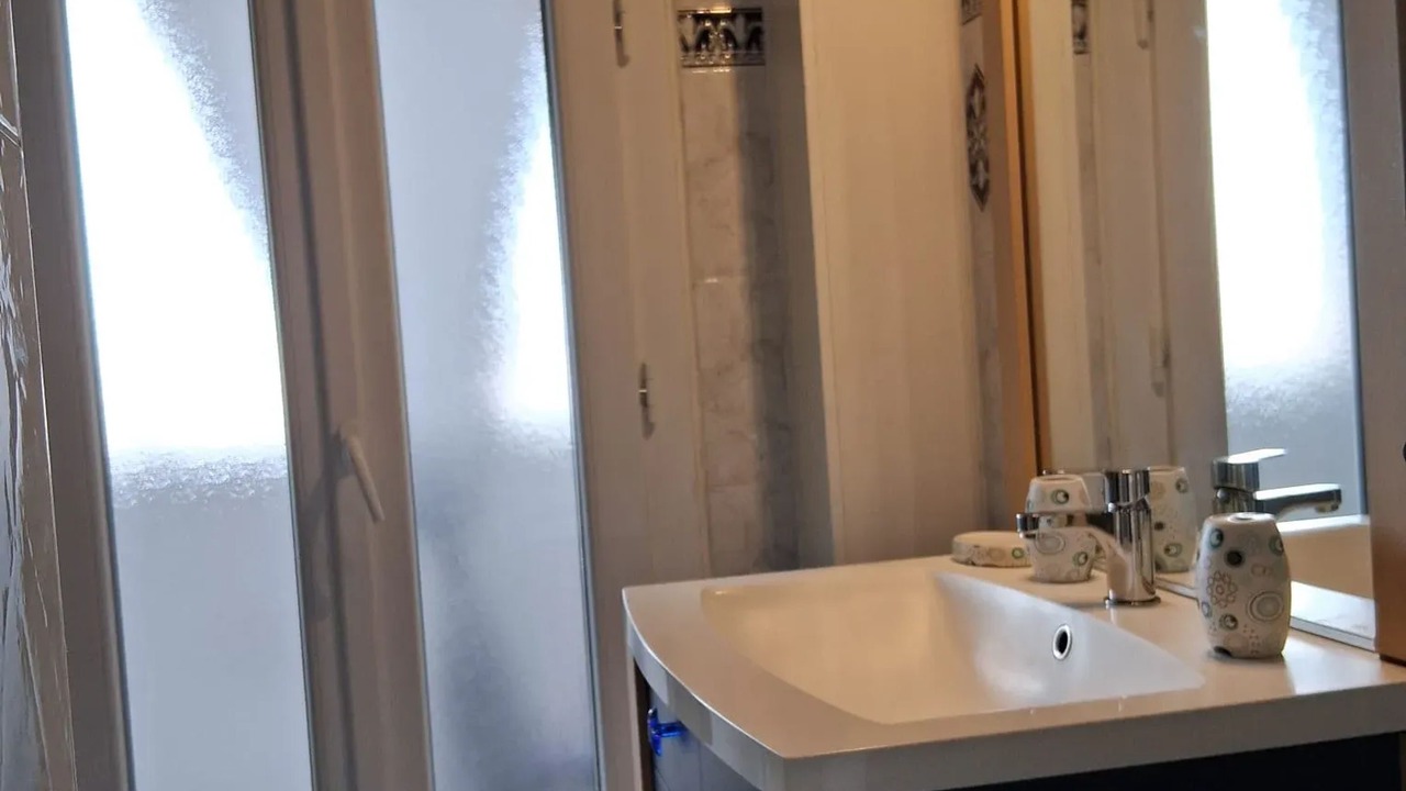 Photo of Bathroom in Saint-Assiscle