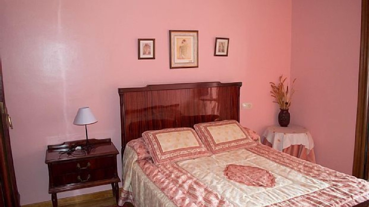 Photo of Bedroom in Borrenes