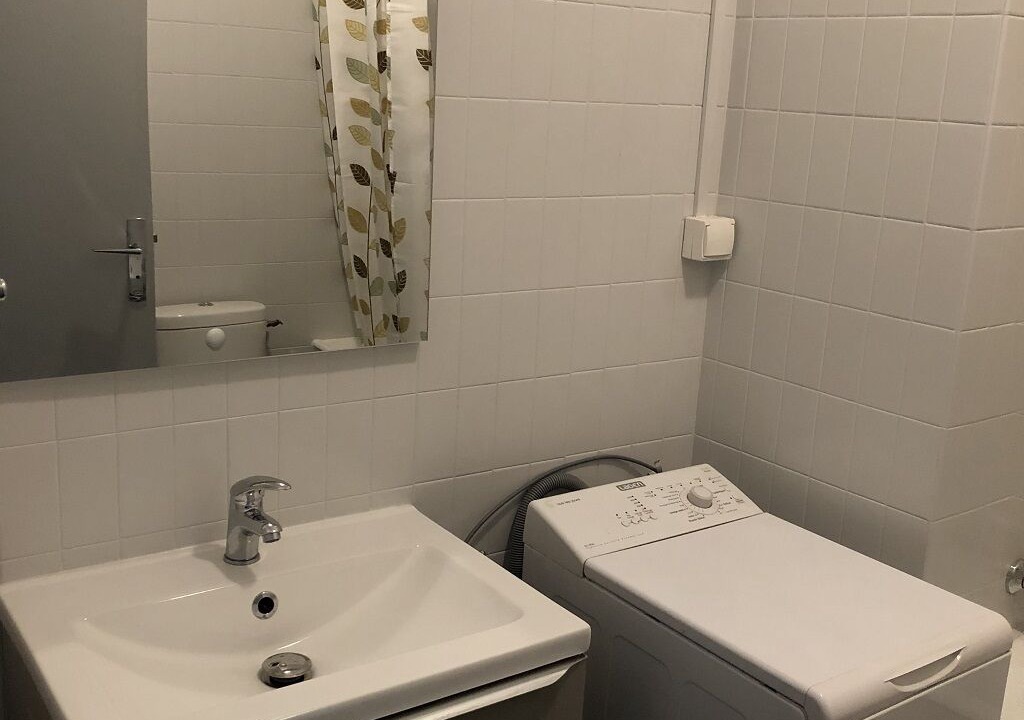 Photo of Bathroom in Couronne Urbaine