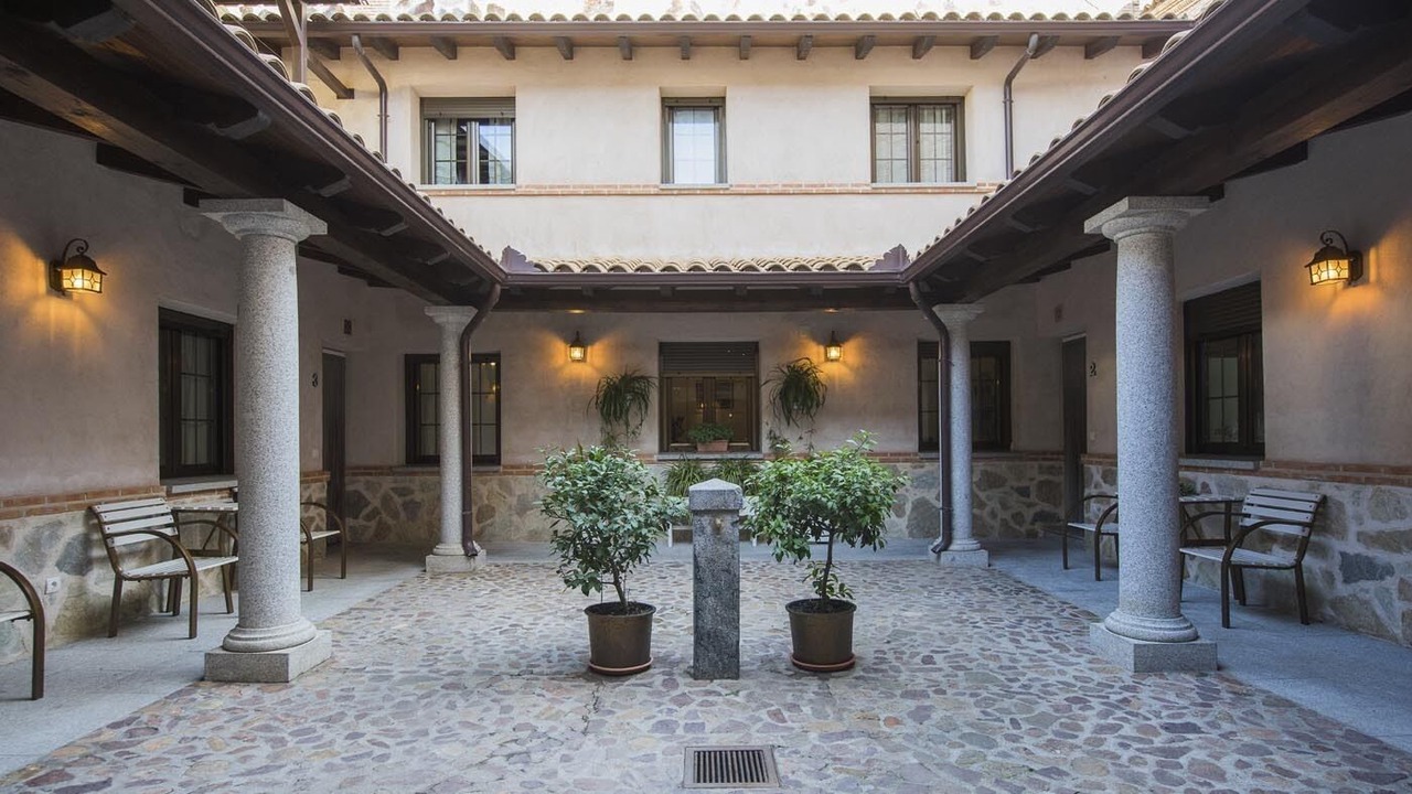 Photo of Patio Balcony in Urda