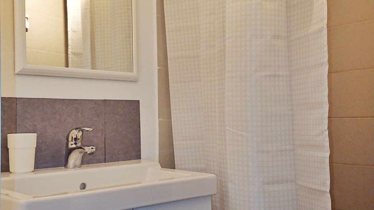 Photo of Bathroom in Arles City Centre
