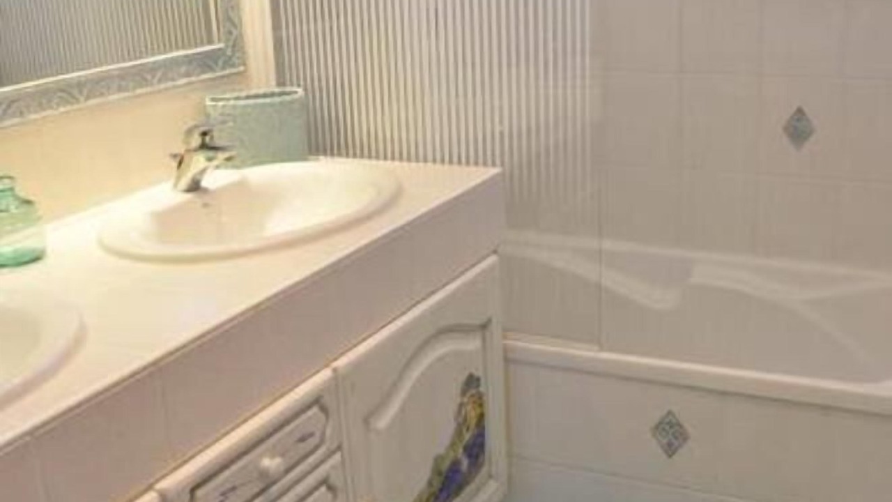 Photo of Bathroom in Boisset-et-Gaujac