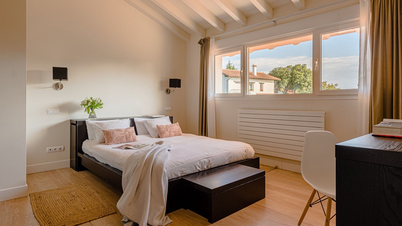 Photo of Bedroom in Somo