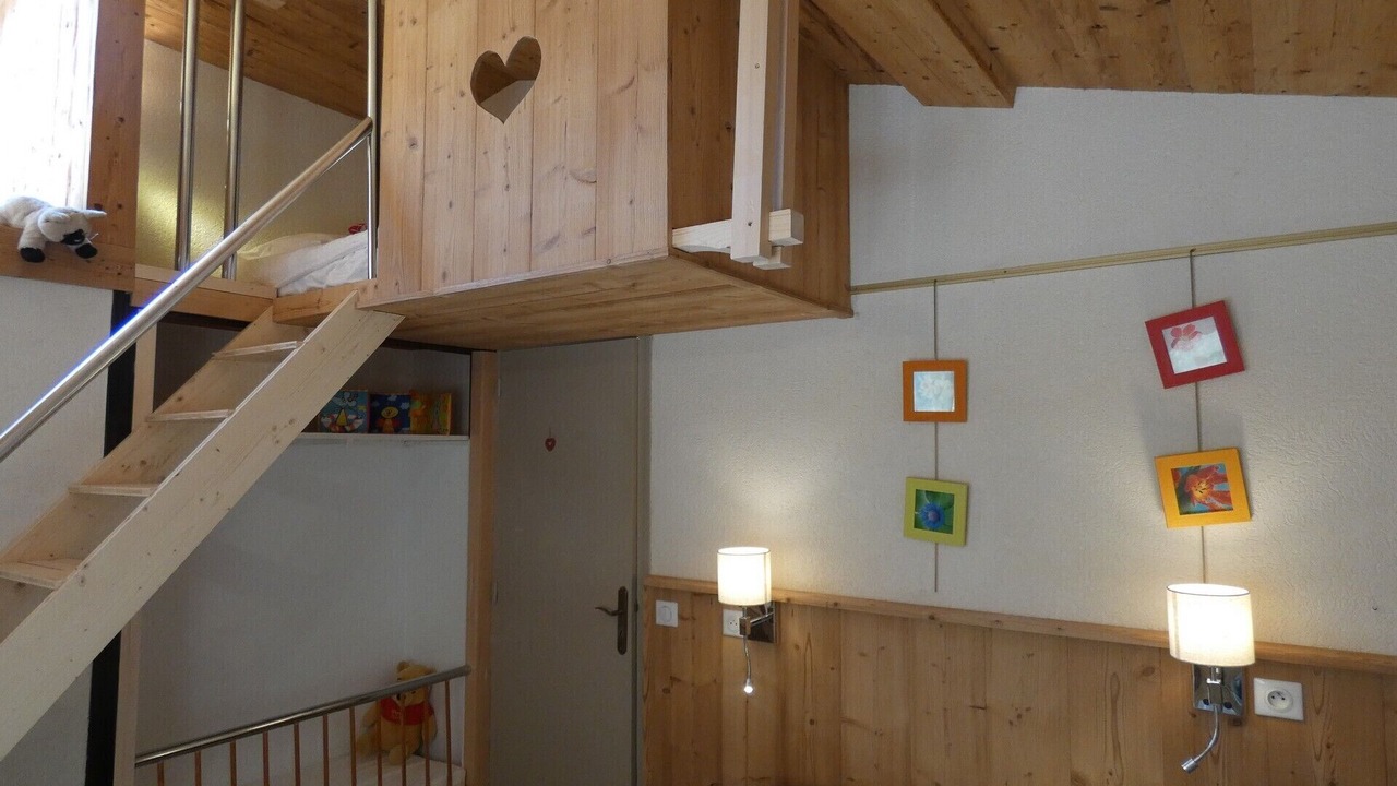 Photo of Bedroom in Thones