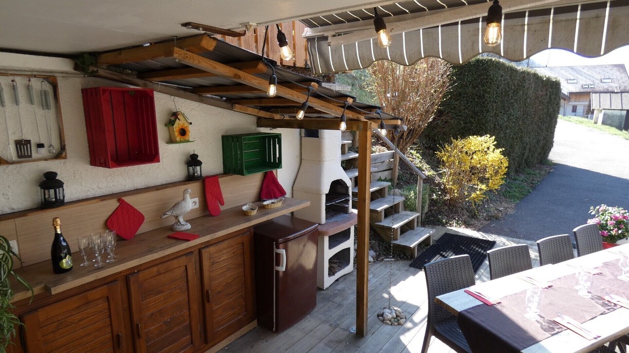 Photo of Outdoor in Thones