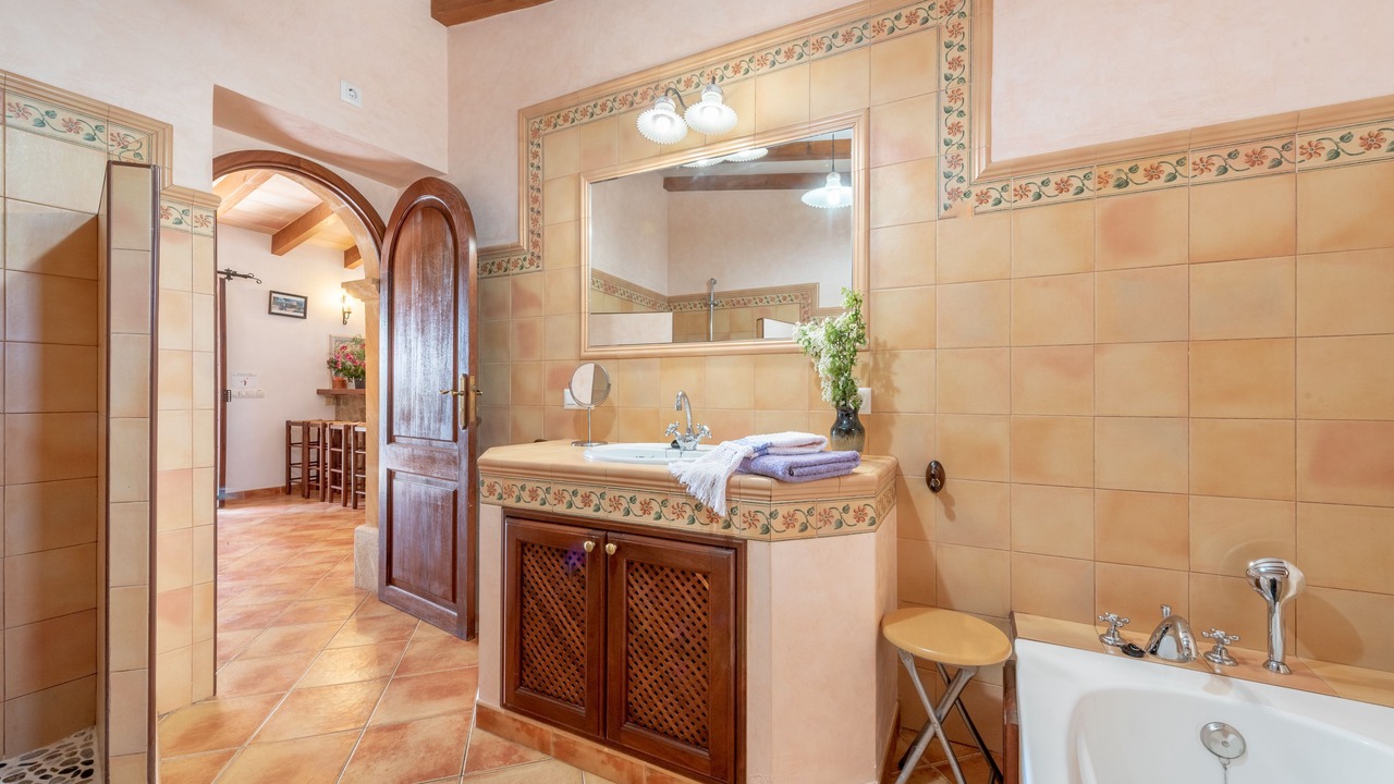 Photo of Bathroom in Arta