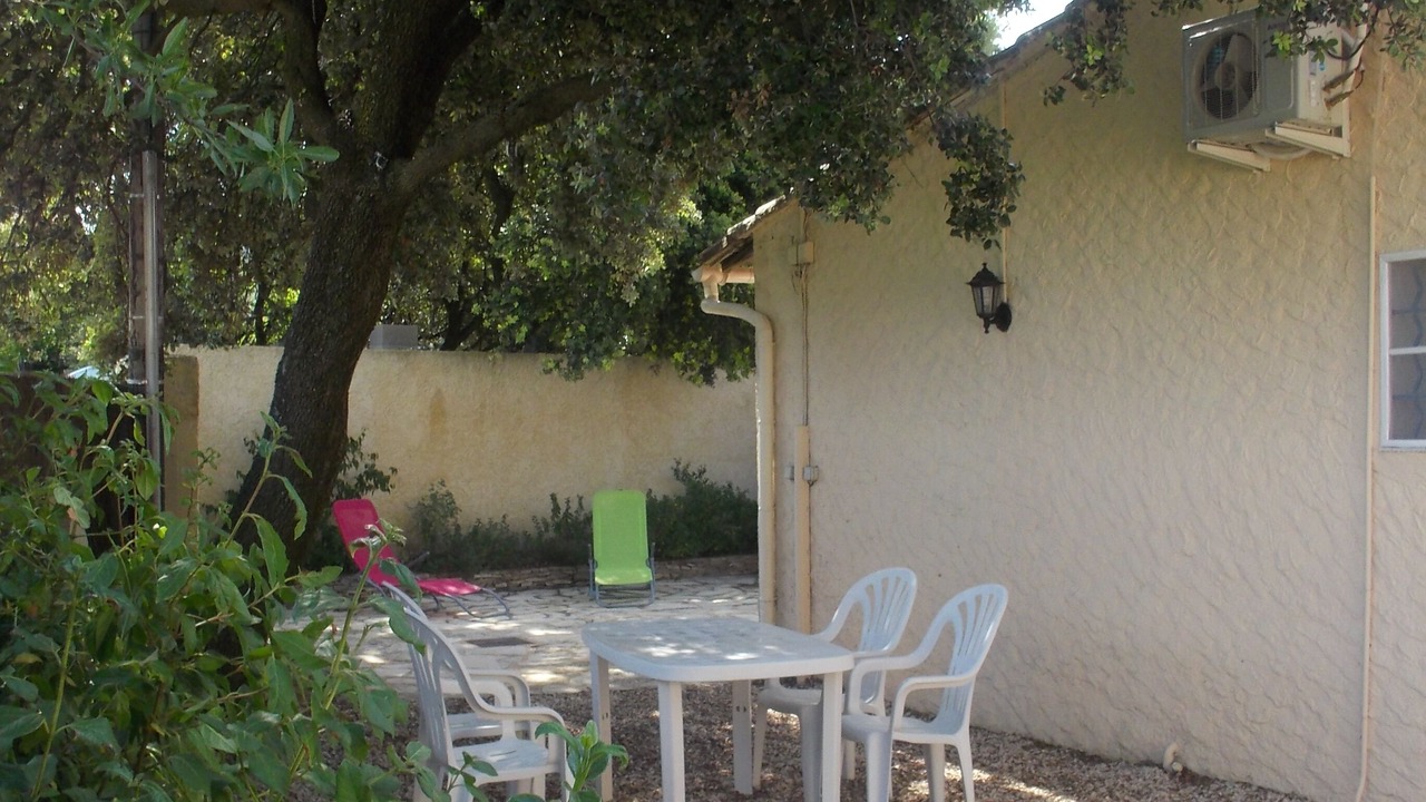 Photo of Patio Balcony in Chateauneuf-de-Gadagne