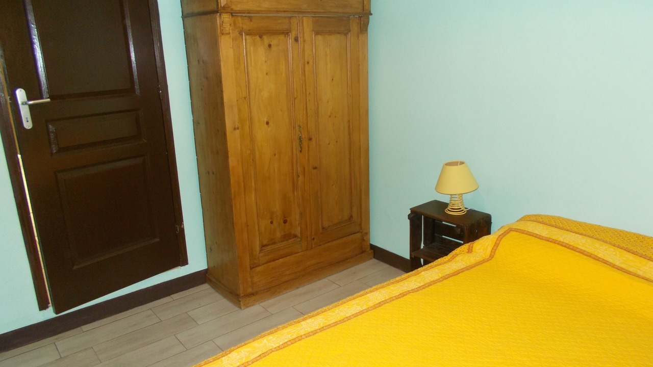 Photo of Bedroom in Chateauneuf-de-Gadagne