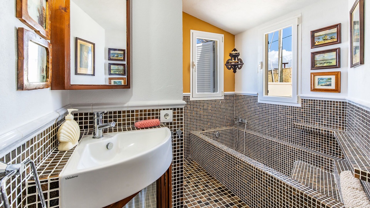 Photo of Bathroom in El Toro