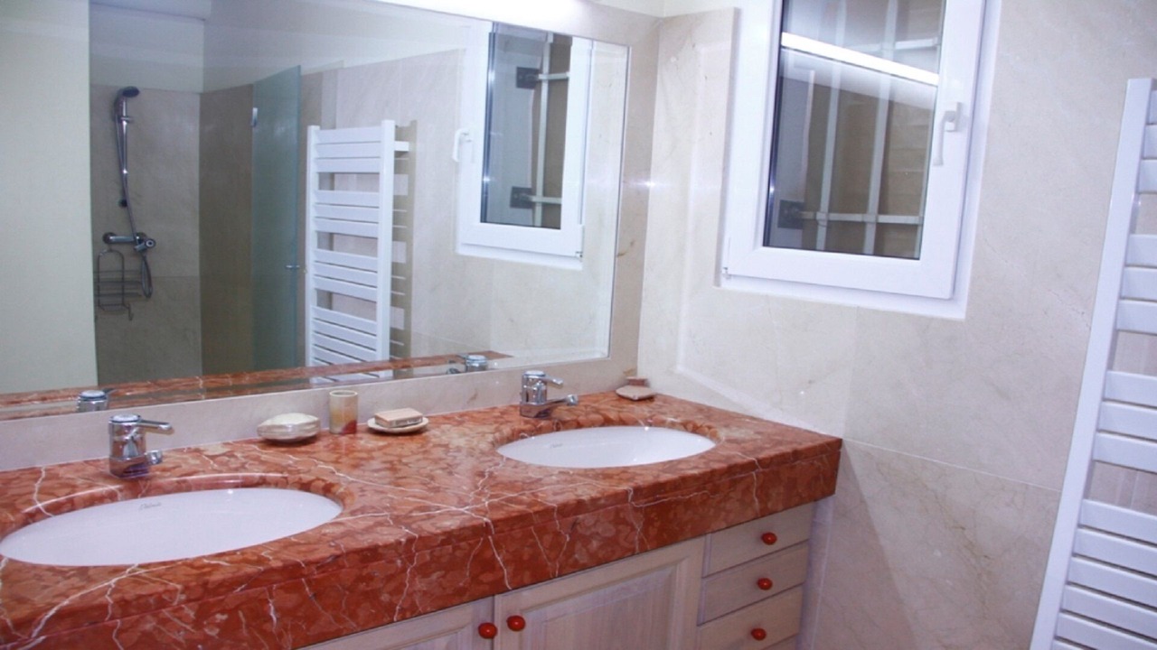 Photo of Bathroom in Avignon