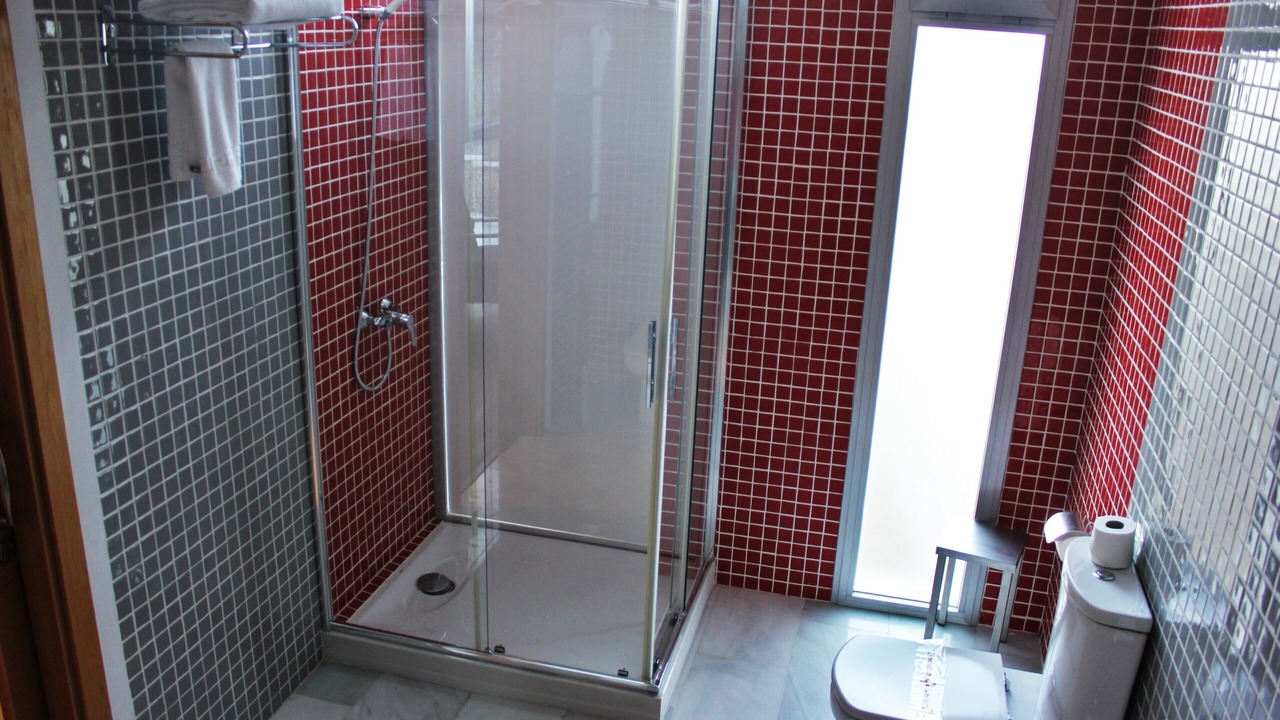 Photo of Bathroom in Orellana la Vieja