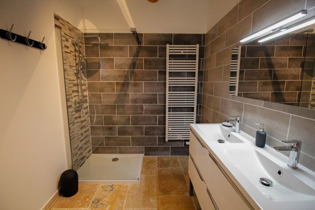Photo of Bathroom in Saint-Etienne-du-Gres