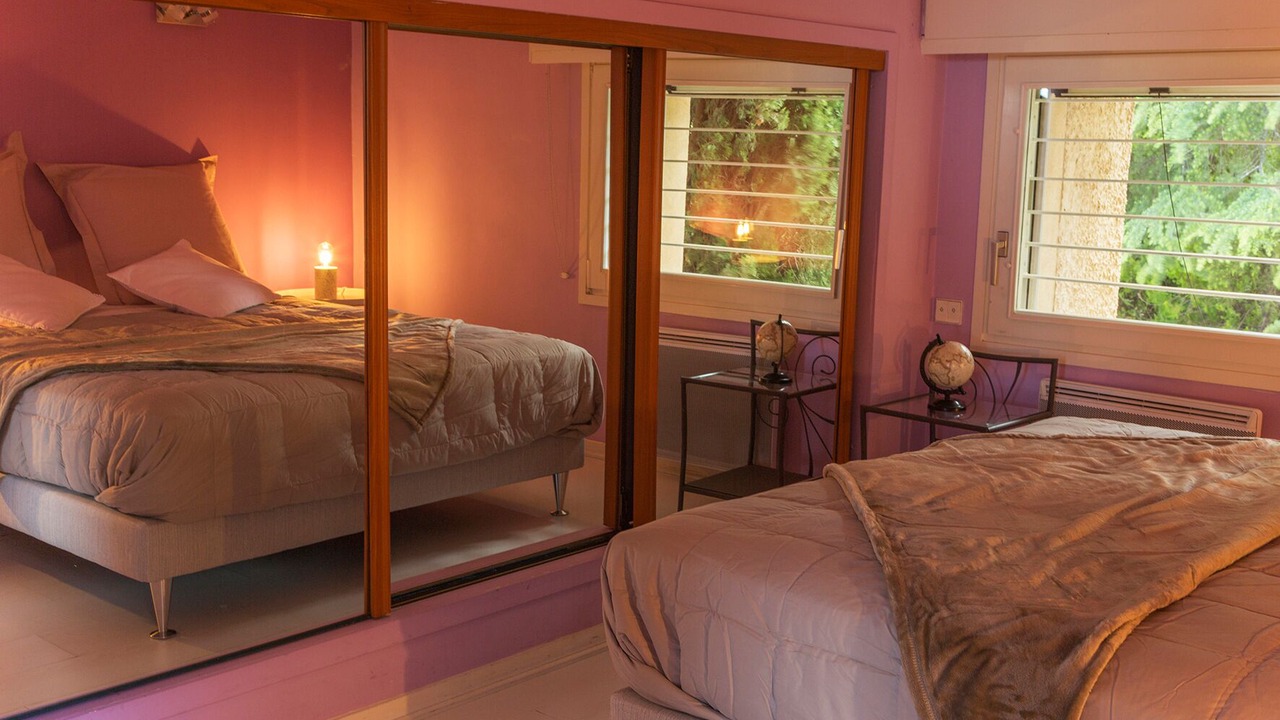 Photo of Bedroom in Chateauneuf-de-Gadagne