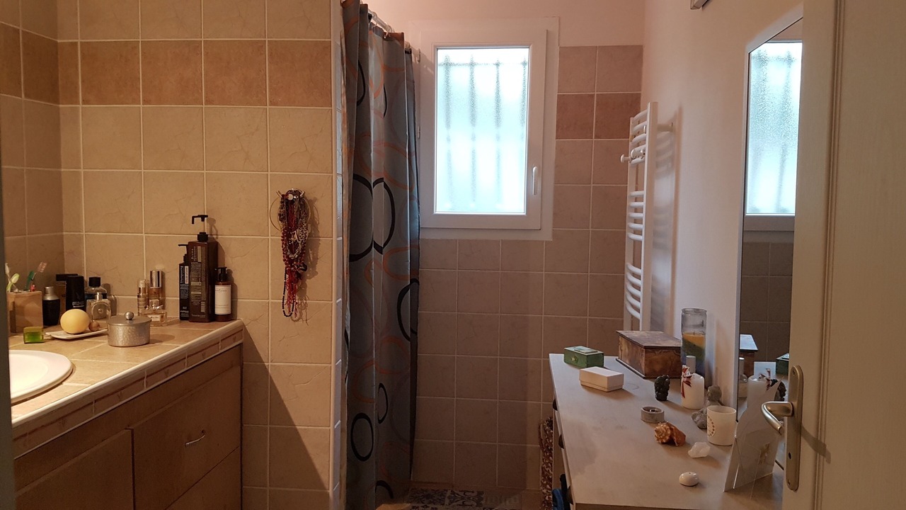 Photo of Bathroom in Beaucaire