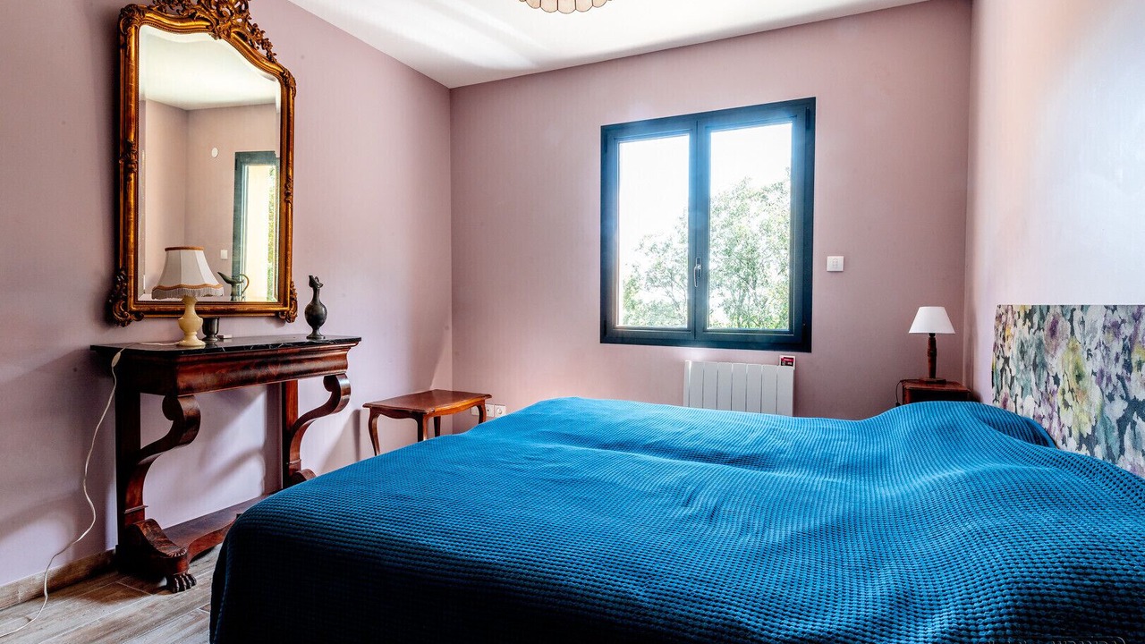 Photo of Bedroom in Reauville