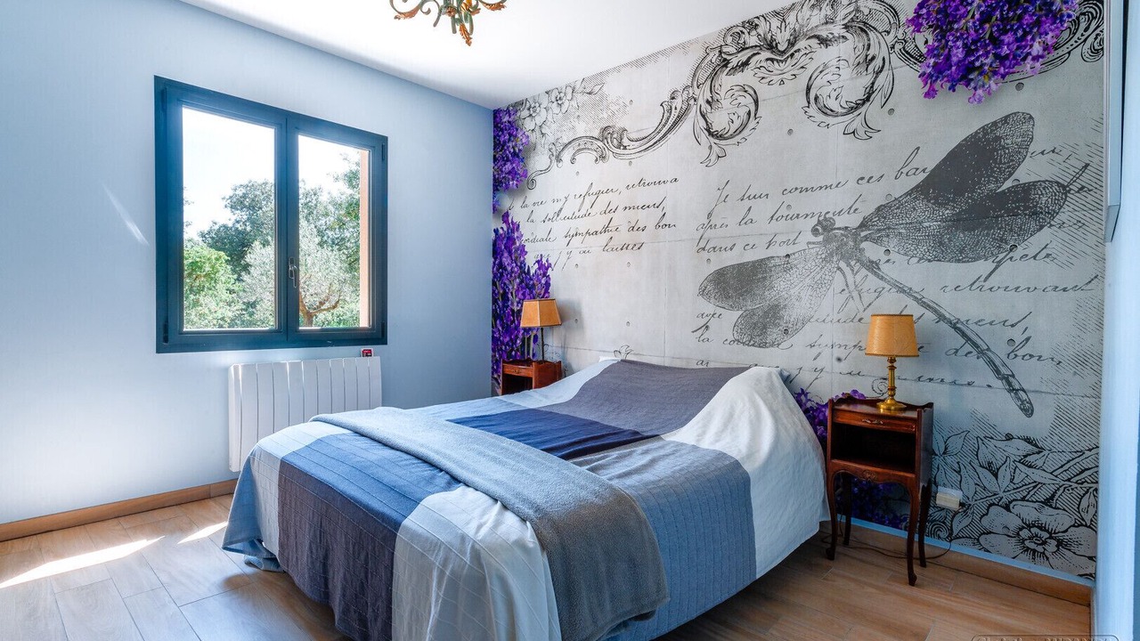 Photo of Bedroom in Reauville