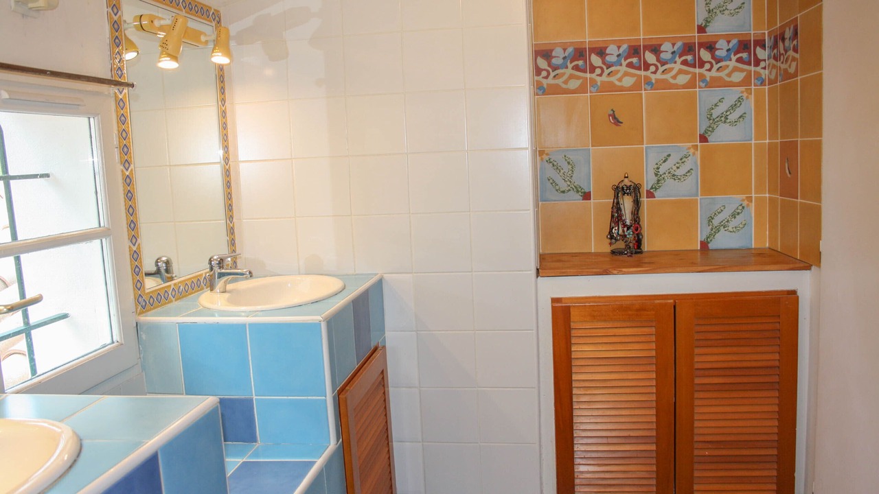 Photo of Bathroom in Saint-Jean-de-Cuculles