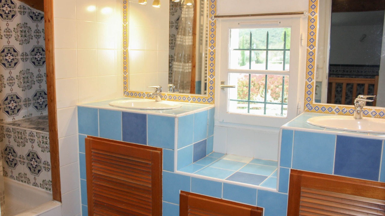 Photo of Bathroom in Saint-Jean-de-Cuculles